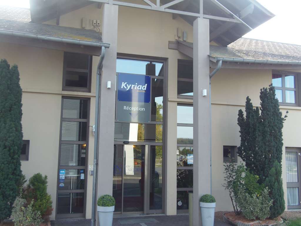 Kyriad Hotel La Flèche Esterno foto